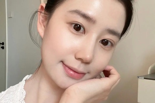 洗白白等我来网红白冰约会女粉丝聊天内容遭前同事曝光